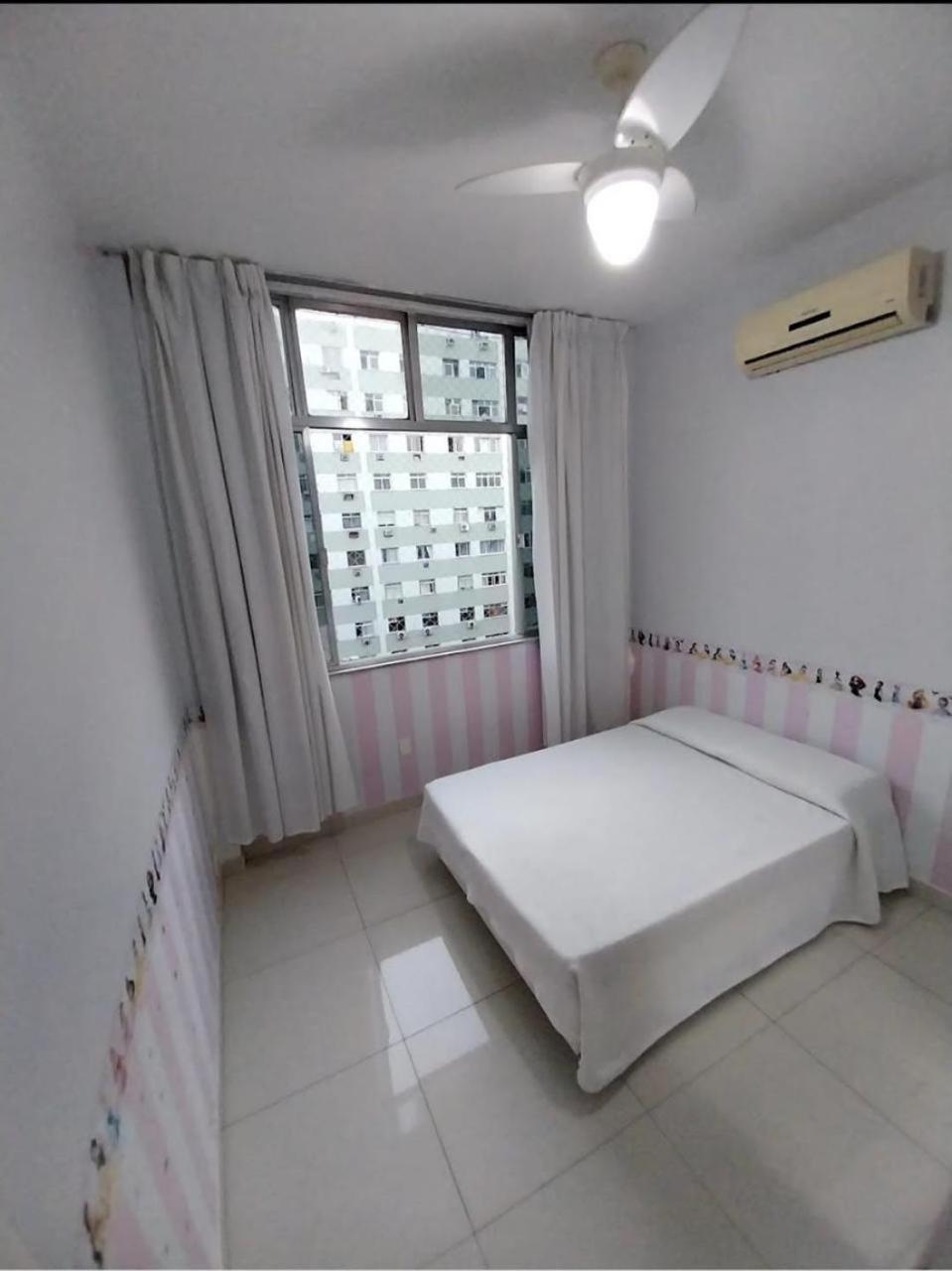 Apartamento Real 331 - 3 Quartos + 3 Banheiros Copacabana, Proximo A Ipanema E Arpoador *